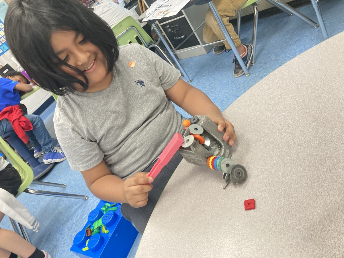 Vails Gate STEAM Academy Visited by Mid Hudson Discovery Museum News